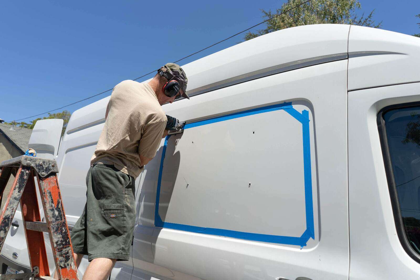 Installing CR Laurence windows on a camper van, using reciprocal saw