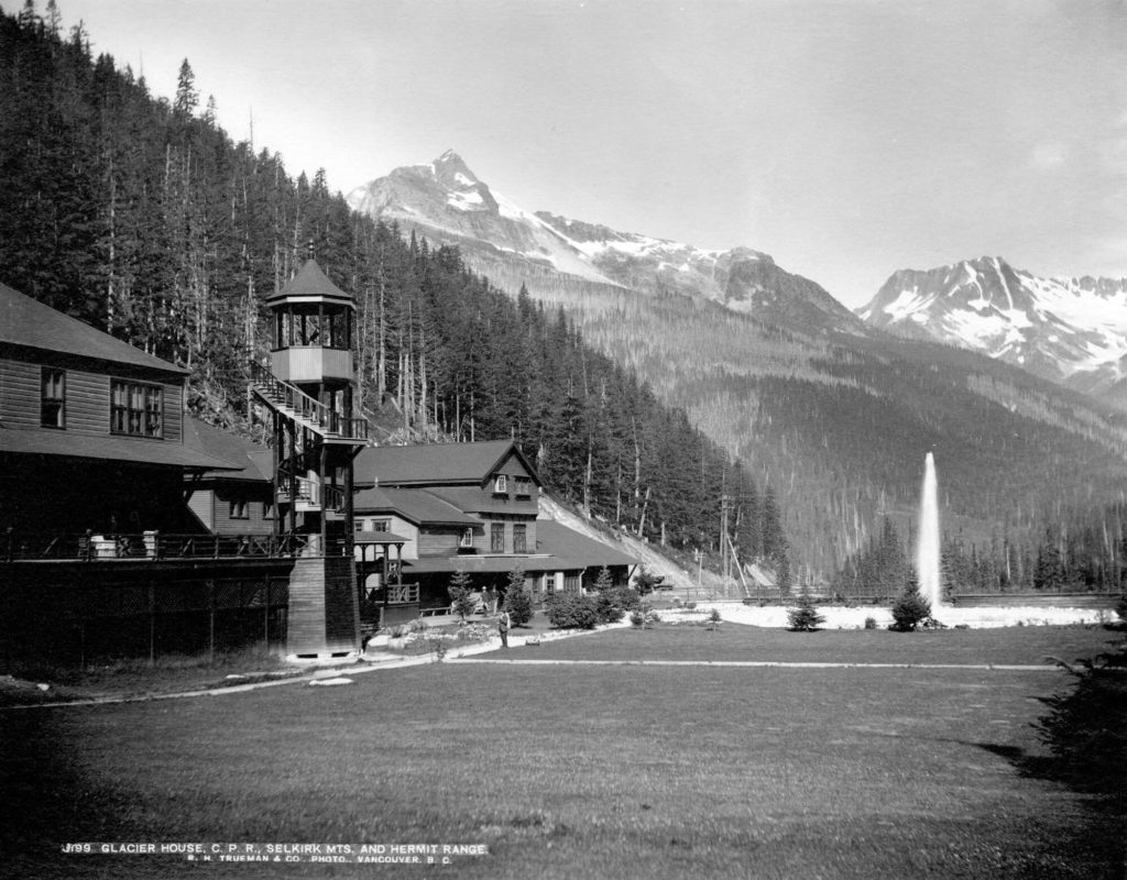 canadian pacific railway in 1885 glacier house
