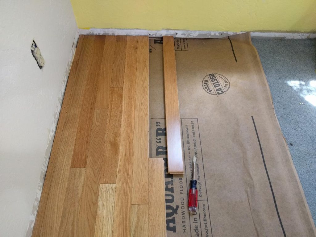 how to install last row of hardwood floor